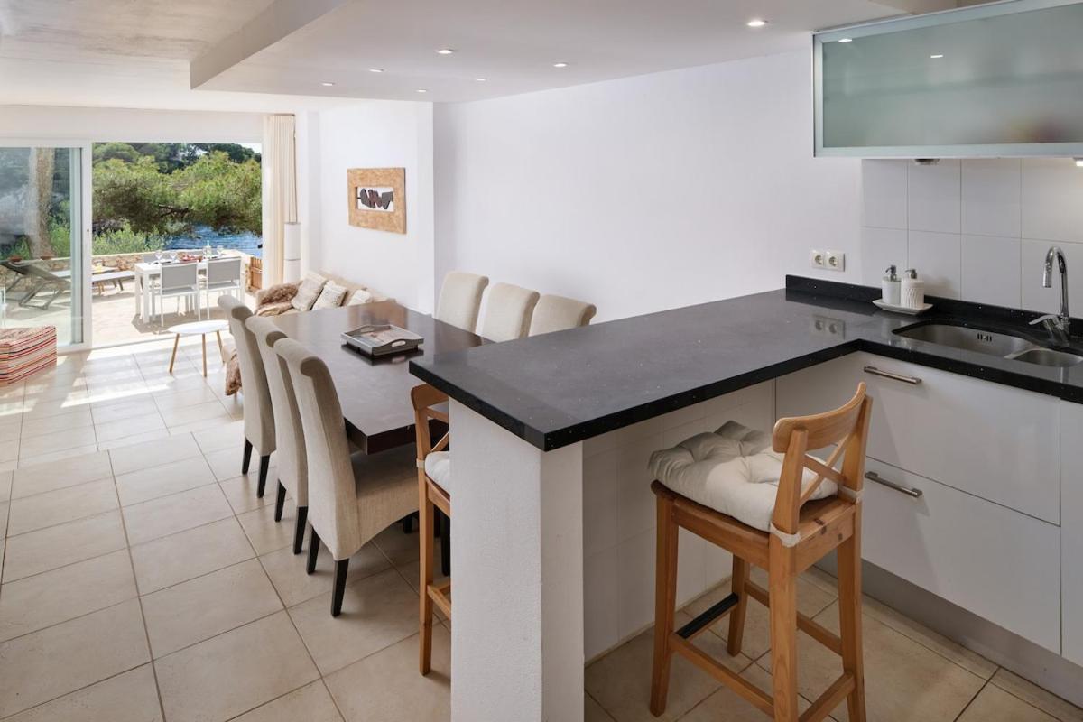 Sea Frontline Apartment 'Ernesto'. Pool. Wifi Santanyí Kültér fotó